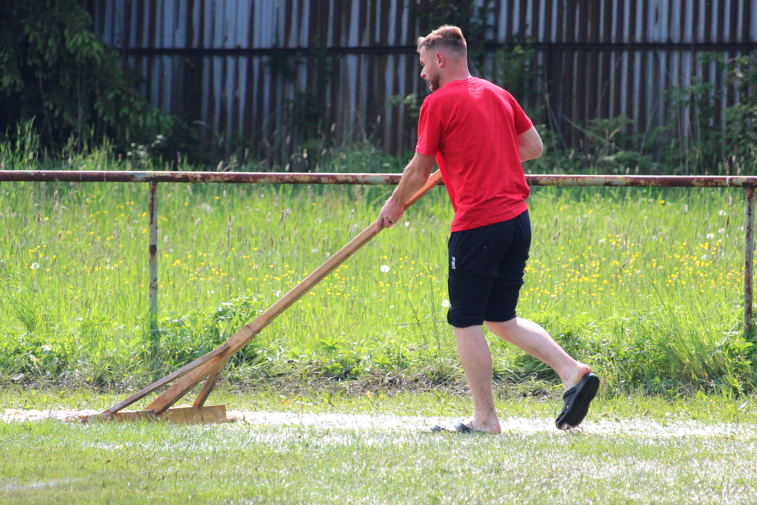V Zbyňove najskôr brigáda až potom (chvalabohu aj) futbal